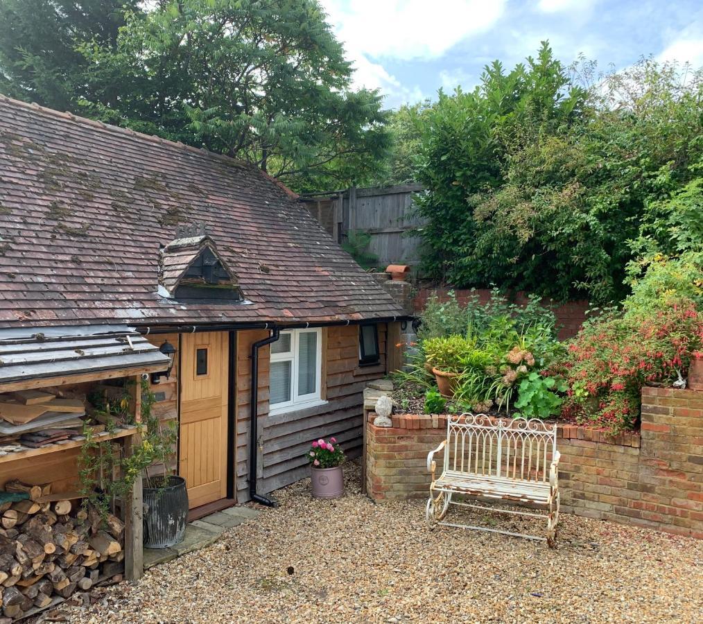 The Little Barn - Self Catering Holiday Accommodation Hindhead Exterior foto